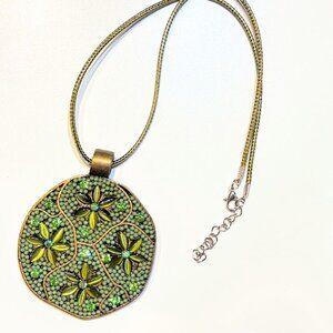 Vintage Boho Floral Mosaic Pendant Necklace Olive Green Crystal Flower Medallion